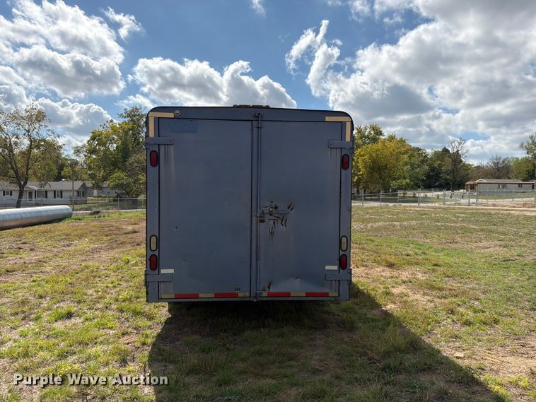image for item FG0800 1997 CM Trailers enclosed cargo trailer