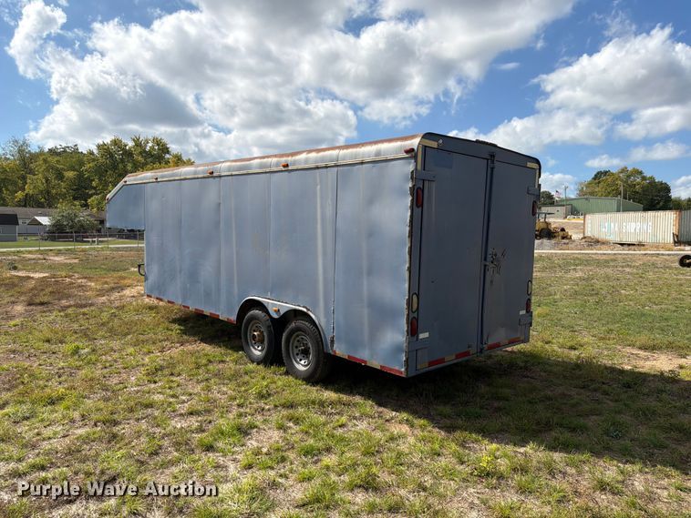 image for item FG0800 1997 CM Trailers enclosed cargo trailer