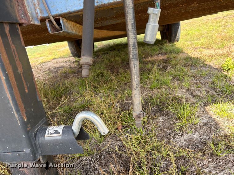 image for item FG0800 1997 CM Trailers enclosed cargo trailer