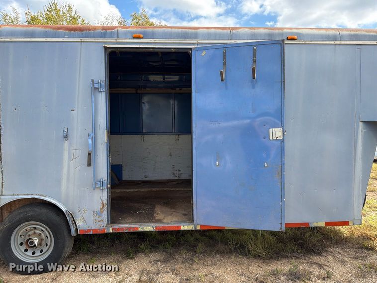 image for item FG0800 1997 CM Trailers enclosed cargo trailer