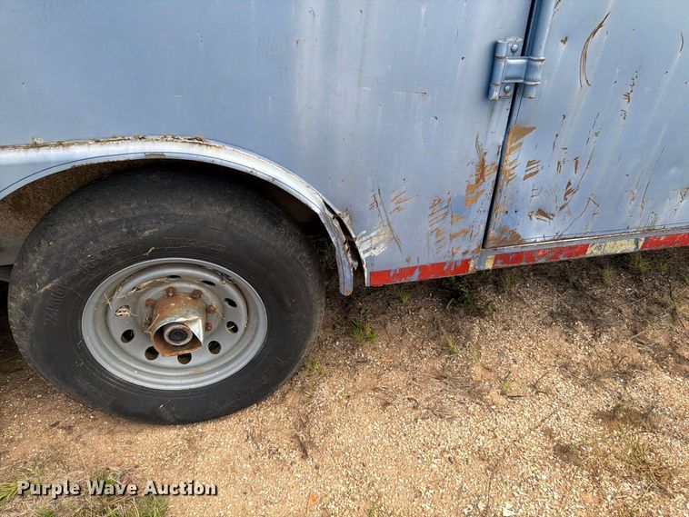 image for item FG0800 1997 CM Trailers enclosed cargo trailer