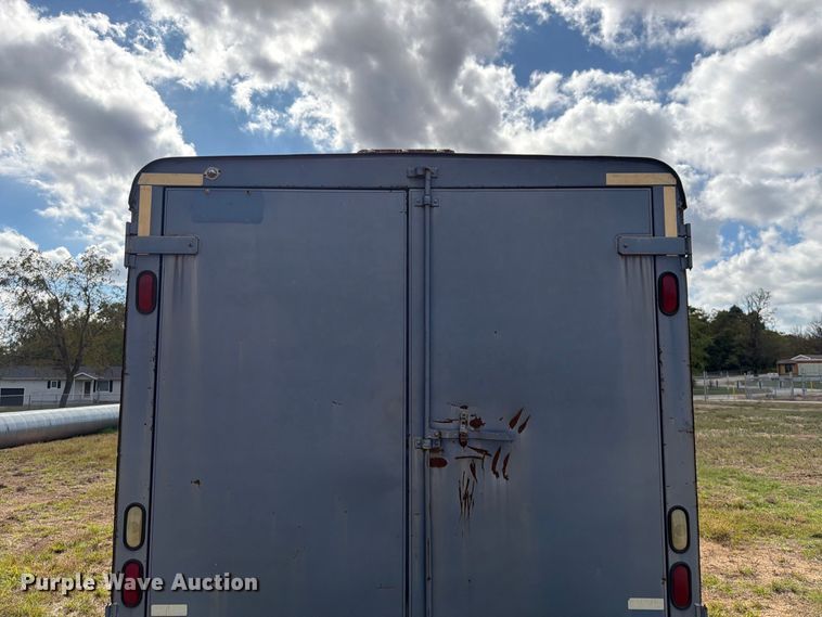 image for item FG0800 1997 CM Trailers enclosed cargo trailer