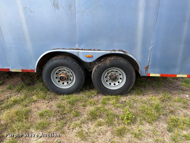 image for item FG0800 1997 CM Trailers enclosed cargo trailer