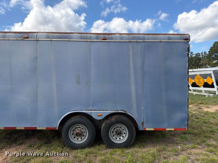 image for item FG0800 1997 CM Trailers enclosed cargo trailer