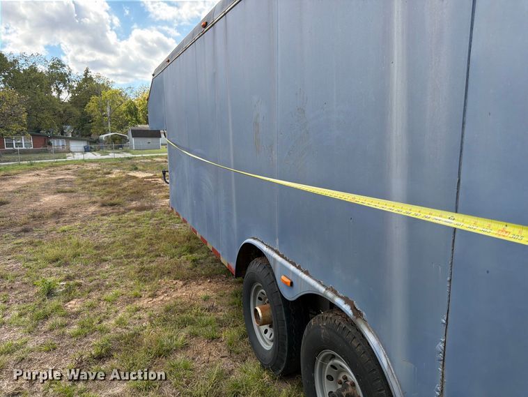 image for item FG0800 1997 CM Trailers enclosed cargo trailer