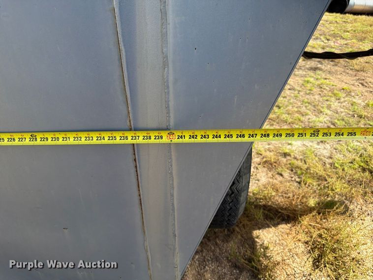 image for item FG0800 1997 CM Trailers enclosed cargo trailer