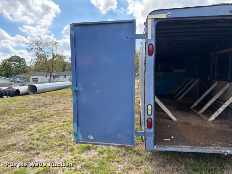 image for item FG0800 1997 CM Trailers enclosed cargo trailer