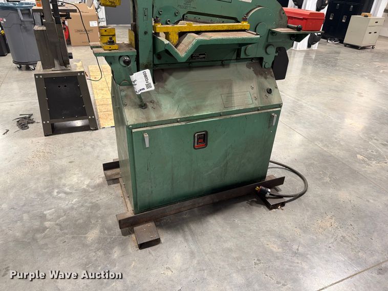 image for item FG0803 Piranha P36 ironworker