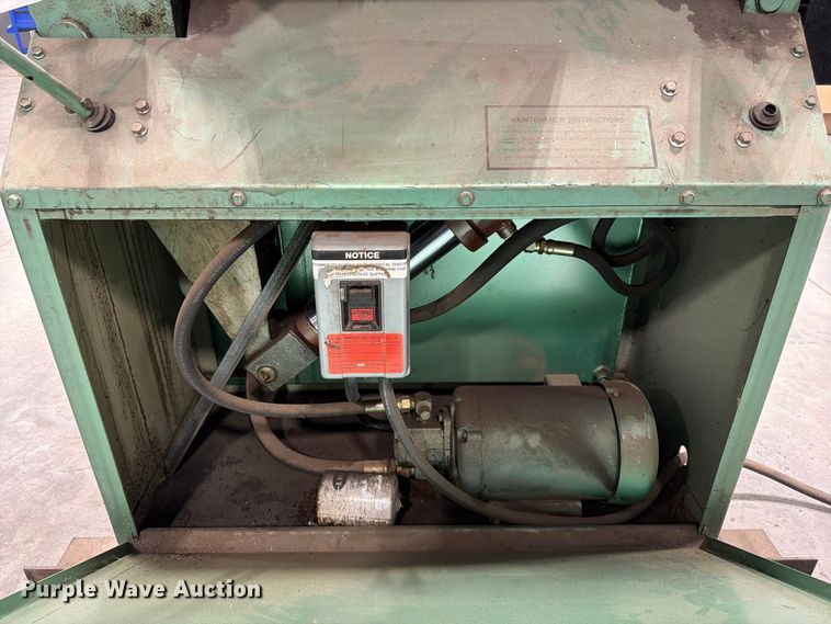 image for item FG0803 Piranha P36 ironworker