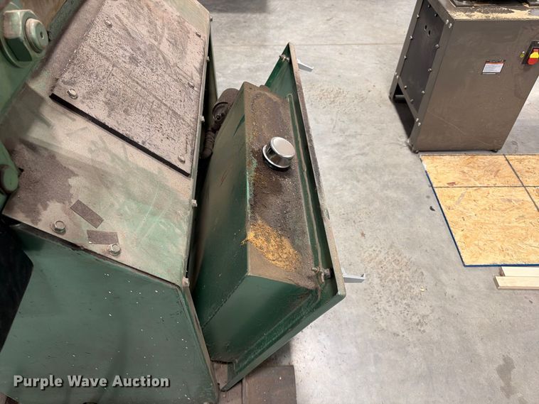 image for item FG0803 Piranha P36 ironworker