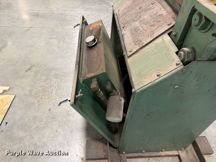 image for item FG0803 Piranha P36 ironworker