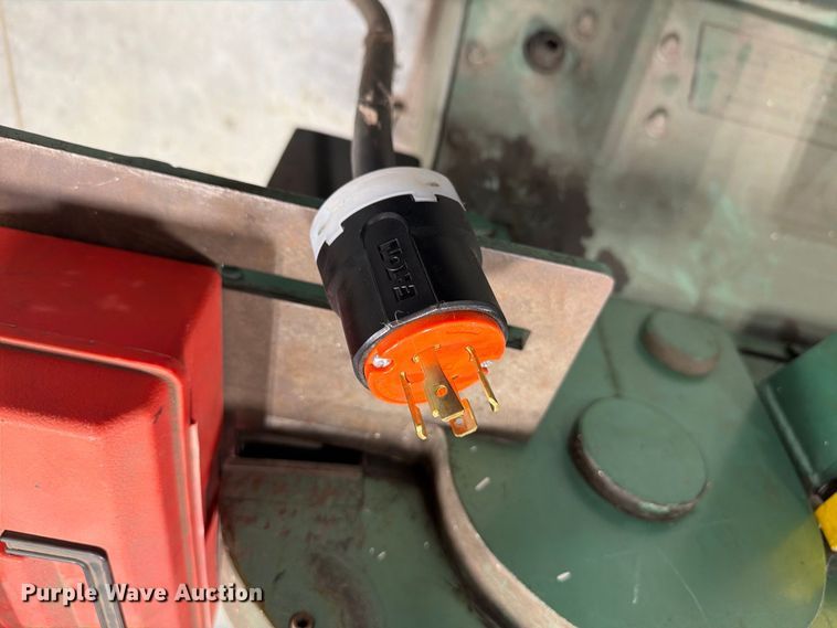 image for item FG0803 Piranha P36 ironworker