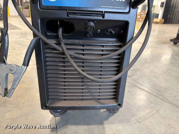 image for item FG0804 Miller Millermatic 252 welder