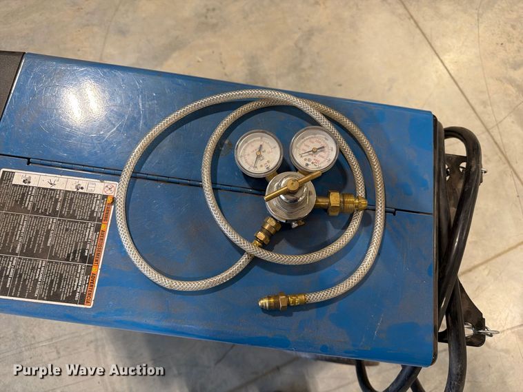 image for item FG0804 Miller Millermatic 252 welder