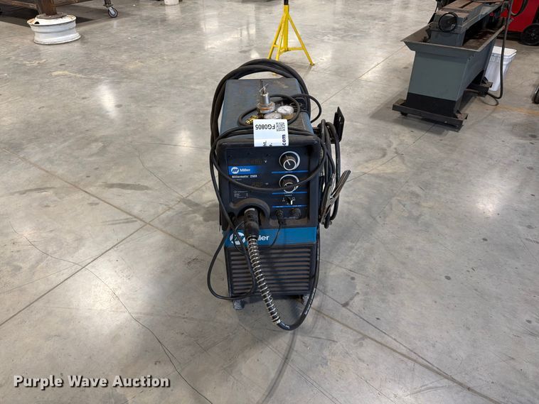 image for item FG0805 Miller Millermatic 250X welder