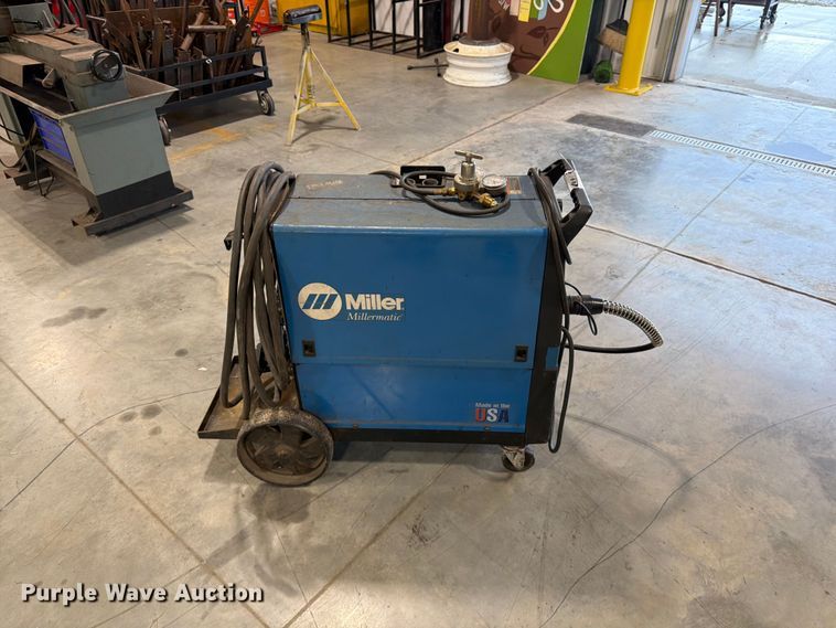 image for item FG0805 Miller Millermatic 250X welder