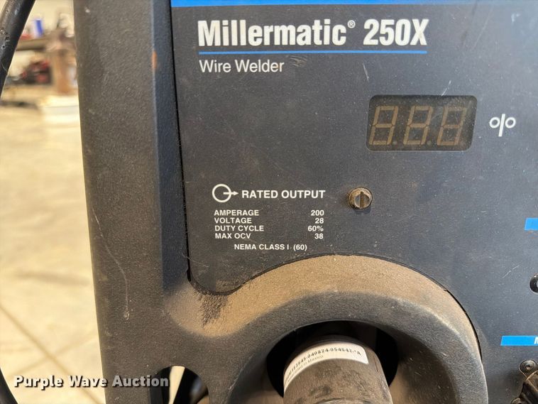 image for item FG0805 Miller Millermatic 250X welder