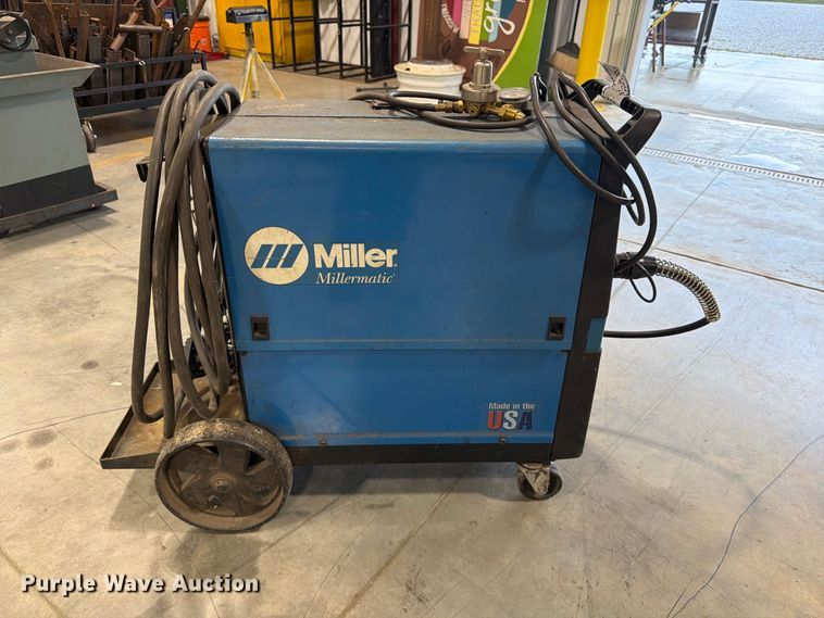 image for item FG0805 Miller Millermatic 250X welder