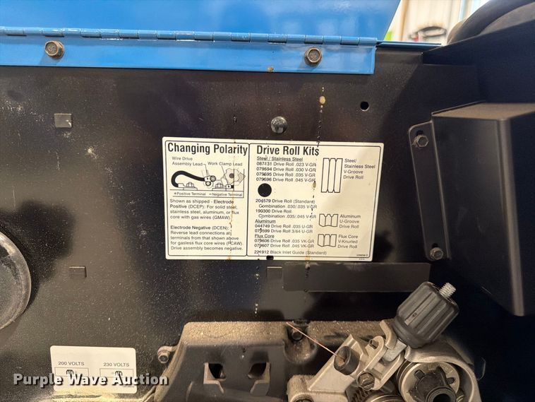 image for item FG0806 Miller Millermatic 252 welder