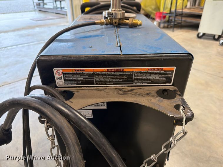 image for item FG0806 Miller Millermatic 252 welder