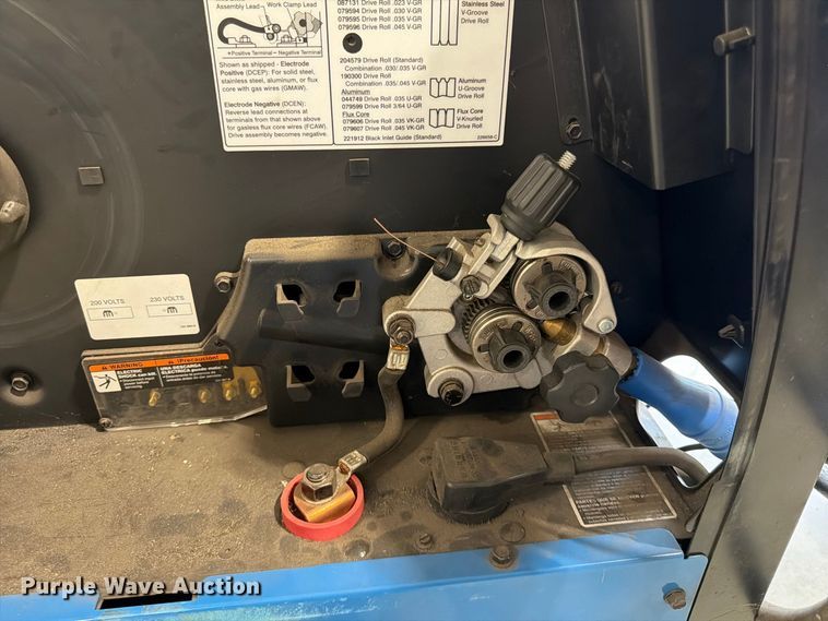 image for item FG0807 Miller Millermatic 252 welder