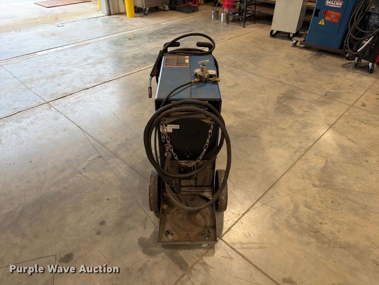 image for item FG0808 Miller Millermatic 252 welder