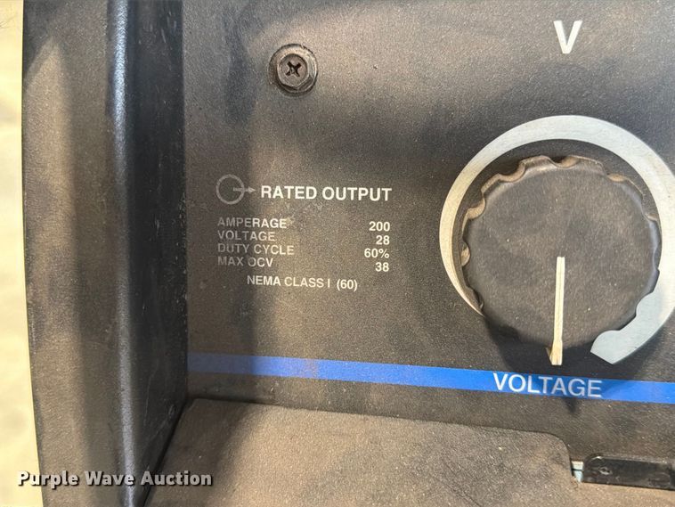 image for item FG0808 Miller Millermatic 252 welder