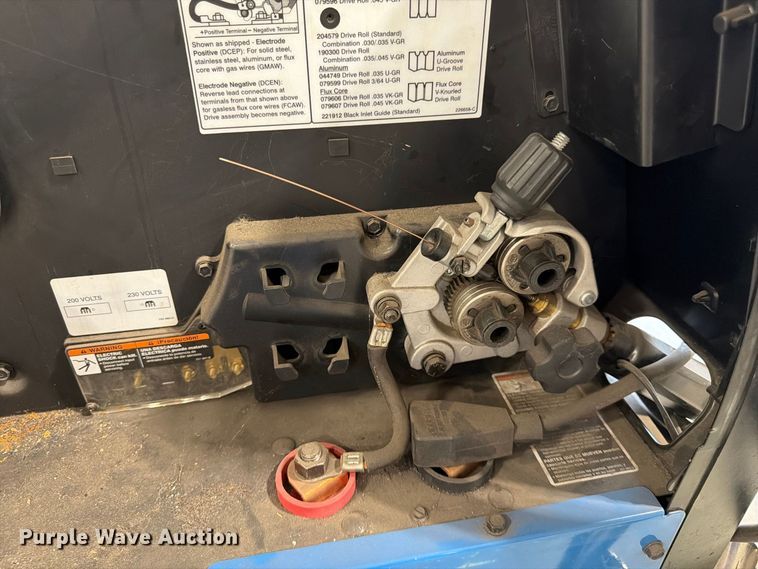 image for item FG0808 Miller Millermatic 252 welder