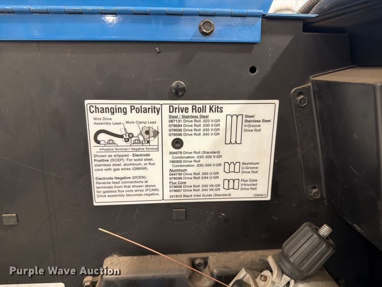 image for item FG0808 Miller Millermatic 252 welder
