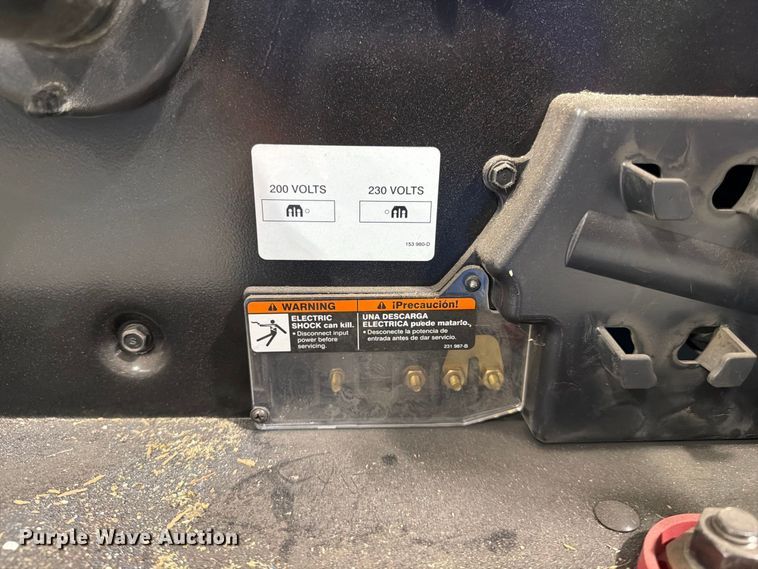 image for item FG0809 Miller Millermatic 252 welder
