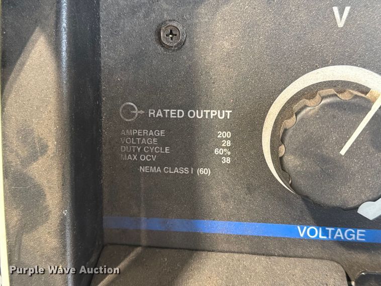 image for item FG0810 Miller Millermatic 252 welder