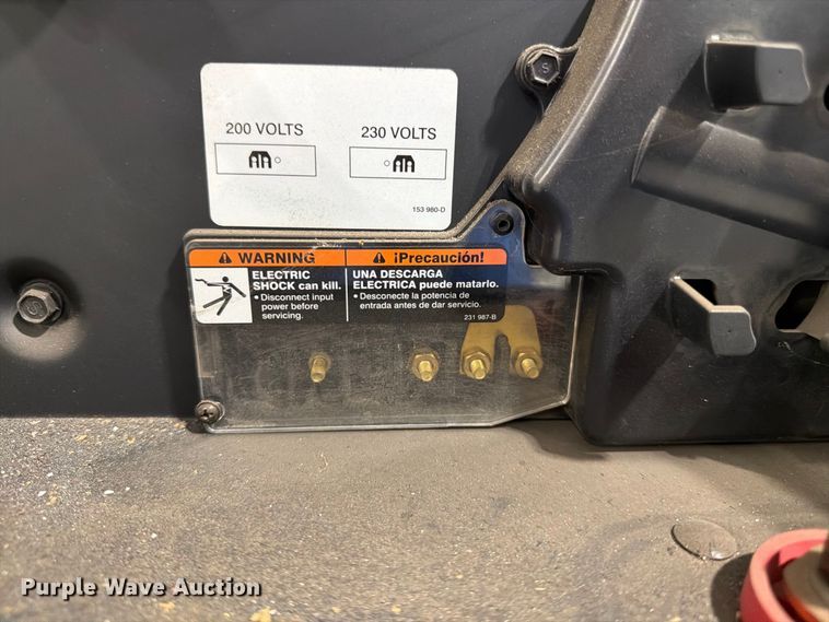 image for item FG0810 Miller Millermatic 252 welder