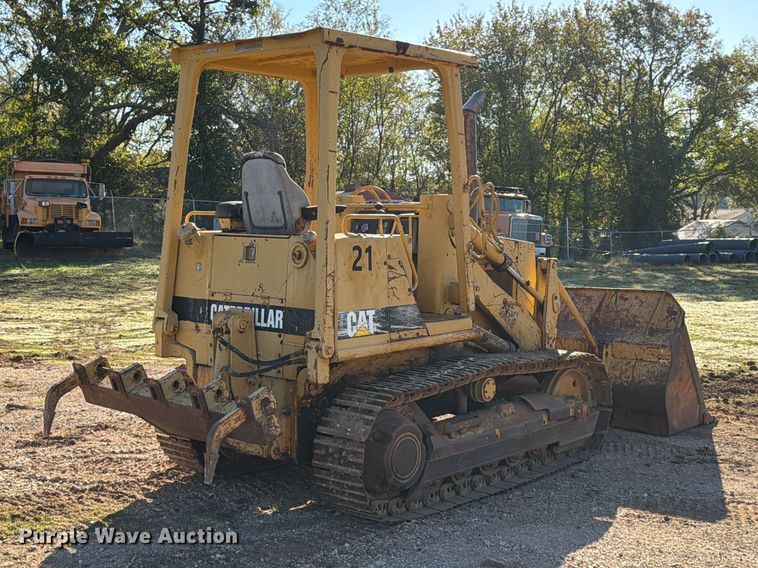image for item FG0839 1992 Caterpillar 935C loader