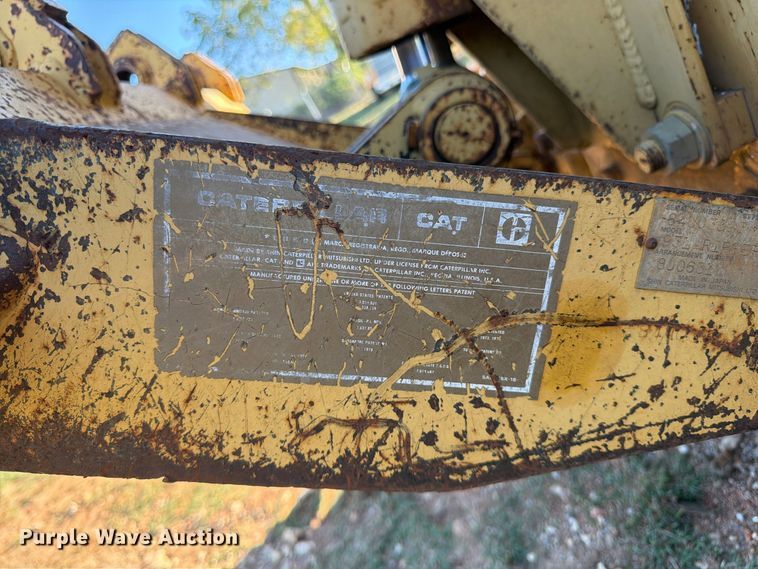 image for item FG0839 1992 Caterpillar 935C loader