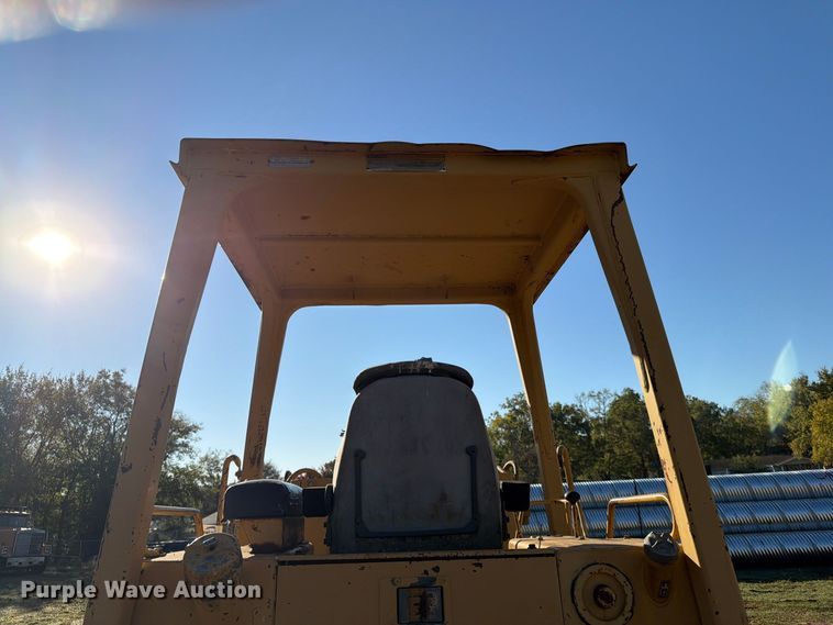 image for item FG0839 1992 Caterpillar 935C loader