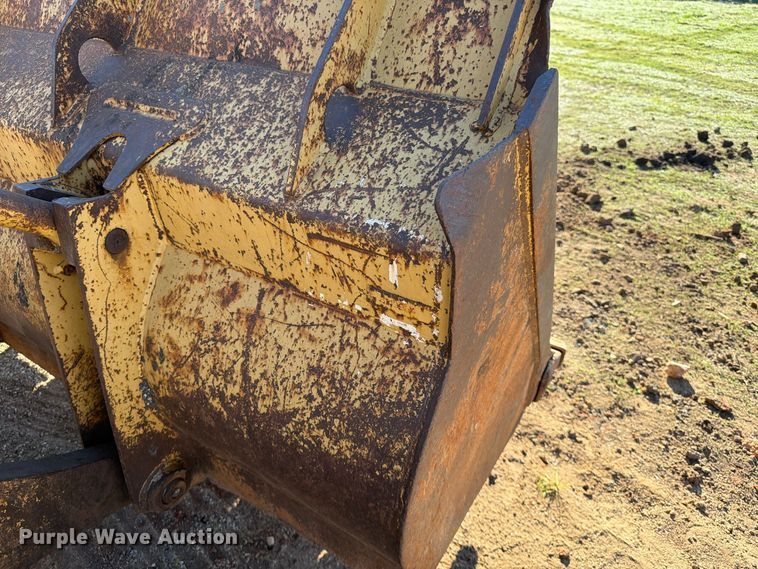 image for item FG0839 1992 Caterpillar 935C loader
