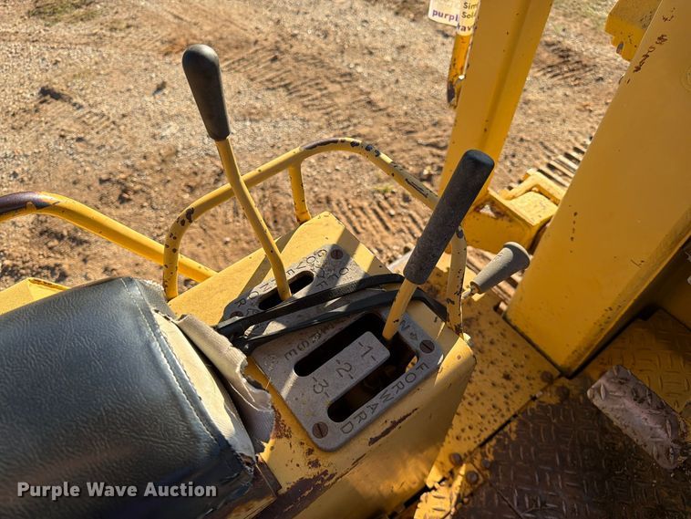 image for item FG0839 1992 Caterpillar 935C loader