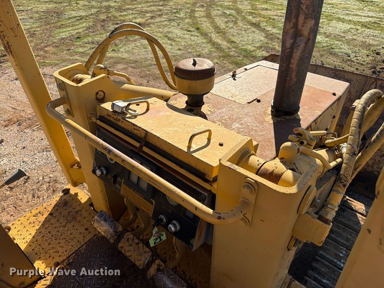 image for item FG0839 1992 Caterpillar 935C loader