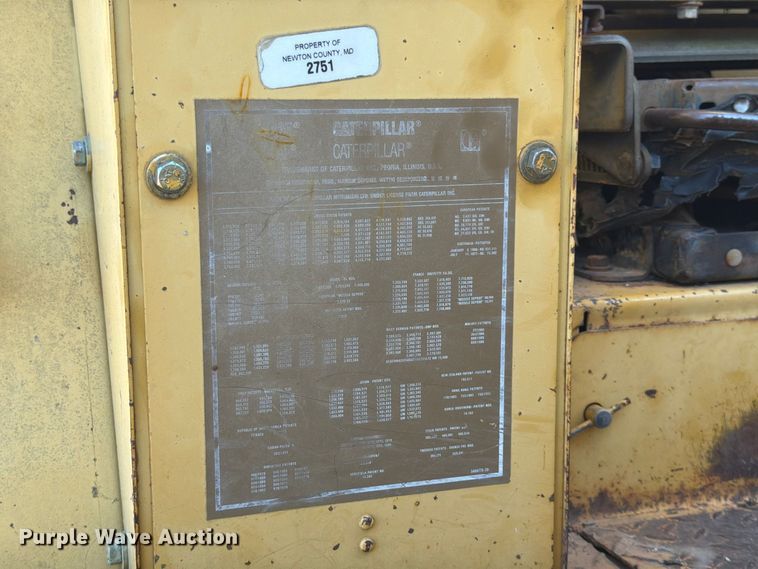 image for item FG0839 1992 Caterpillar 935C loader
