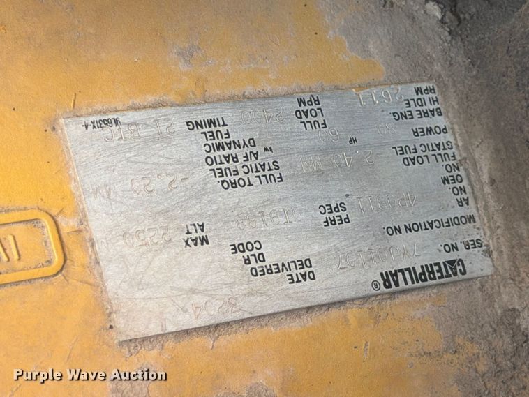 image for item FG0839 1992 Caterpillar 935C loader