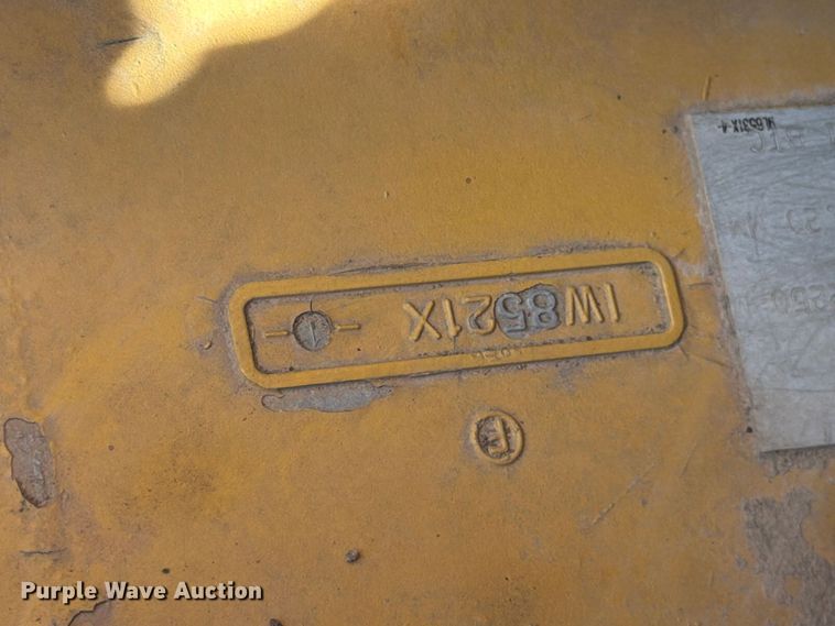 image for item FG0839 1992 Caterpillar 935C loader