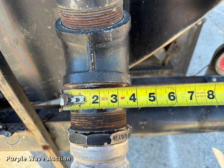image for item FG0840 1990 International 9300 water truck