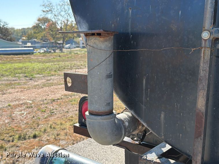 image for item FG0840 1990 International 9300 water truck