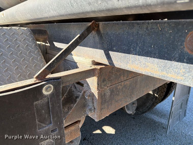 image for item FG0840 1990 International 9300 water truck