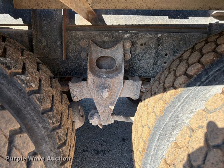 image for item FG0840 1990 International 9300 water truck