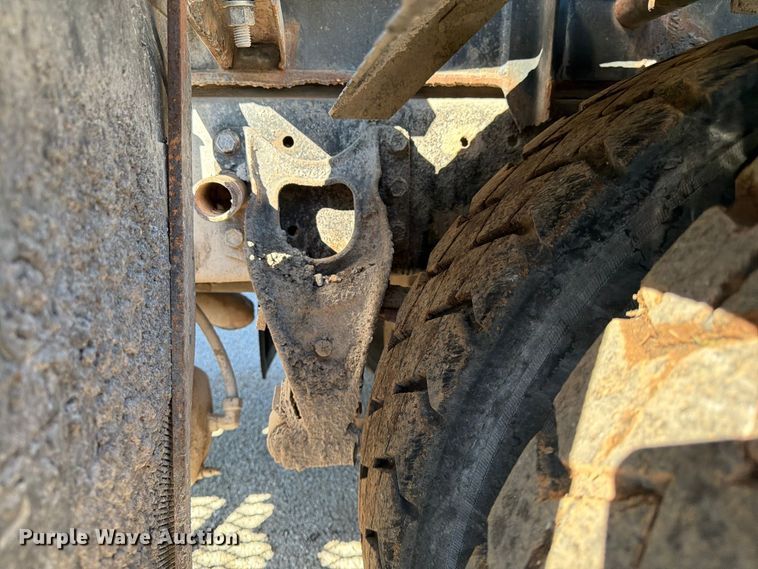 image for item FG0840 1990 International 9300 water truck