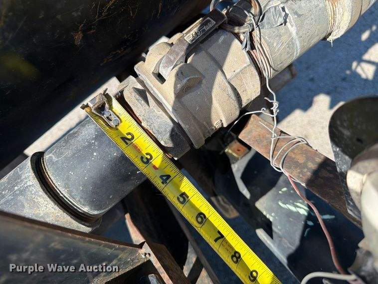 image for item FG0840 1990 International 9300 water truck