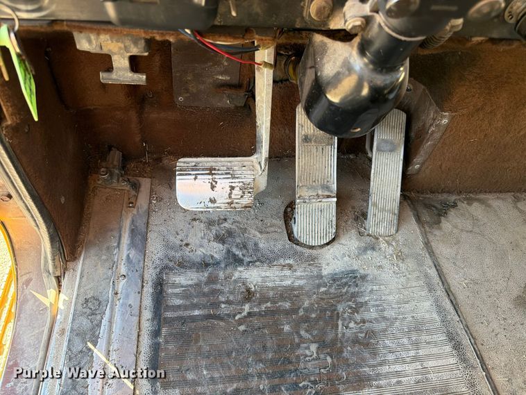 image for item FG0840 1990 International 9300 water truck