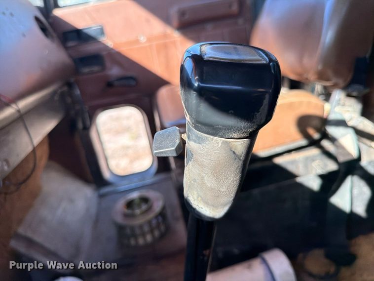 image for item FG0840 1990 International 9300 water truck