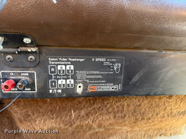 image for item FG0840 1990 International 9300 water truck
